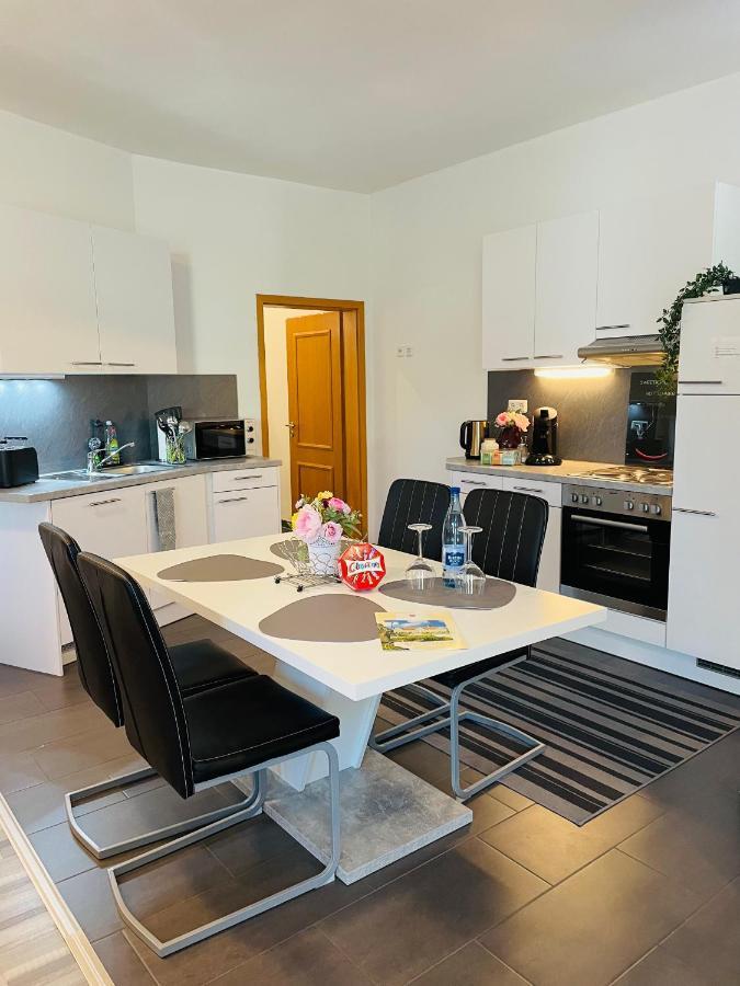 Ferienwohnung Marina An Der Romantischen Strasse Weikersheim Exteriör bild